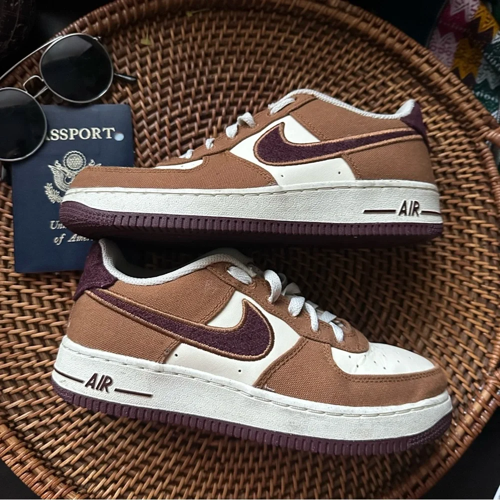Nike Air Force 1 Low '07 LV8 “Notebook Doodle” Pack Light British Tan Size 5Y